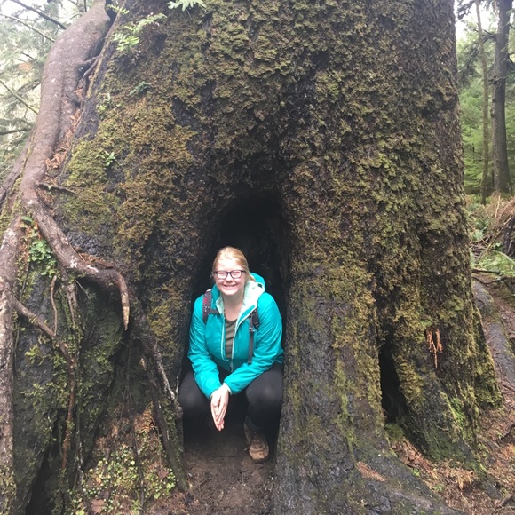 Meet your Posher, Kelsey - Picture 1 of 1